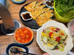 -明洞阿姨·韩式酱蟹烤肉·创意料理(三元桥店)