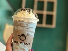 奥利奥旋风冰-飞行喵MR PILOT|猫舍·猫咖(静安大融城店)