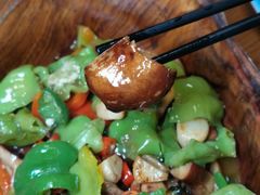 -老滇山寨•云南特色菜•地方菜•民族风情歌舞表演(金碧店)