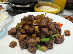 -鑫巴蜀小镇 · 水煮鱼专研店(玉桥店)