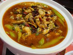 沸腾胡椒牛蛙-红钳侠小龙虾·烧烤(中赢康康谷店)