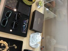 -妃鱼奢侈品回收寄卖(太古汇店)