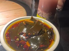 -挂旗柴锅鸡(蚌山区嘉年华店)