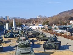 -韩国战争纪念馆