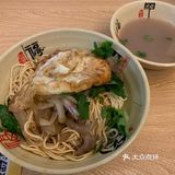 非常热门的一家拉面店