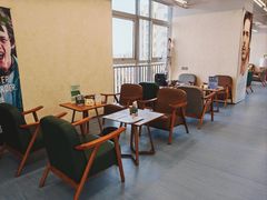 -无奔眼镜·蔡司·依视路授权店(马家堡店)