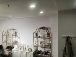 -Yolee雅妮容颜定制美睫·美甲