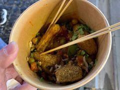 -八一路好吃街(雨田商务大厦店)