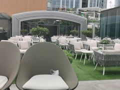 -The ROOF (通盈中心店)