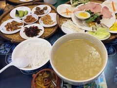 -桥香园云南过桥米线(金马碧鸡店)