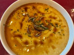 -侬佳蒸菜馆(听潮店)