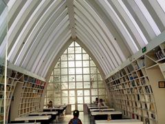 -钟书阁(松江泰晤士小镇店)