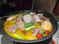 -小凤庭·地道湖北菜武昌鱼·铫子藕汤(黄鹤楼店)