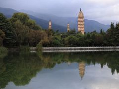 -三塔倒影公园