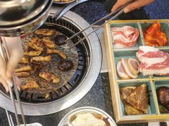 -烤路里·韩国品质自助烤肉(石路天虹4号店)