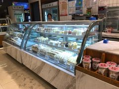 面包甜点陈列柜-老大昌(淮海中路店)