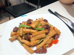 蜜椒汁杏鲍菇牛柳丝-太兴餐厅(东方广场分店)