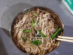 -正宗杨记普洱酸醋米线(总店)