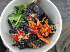 -黑色经典臭豆腐·湖南特产(步行街店)