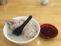 -雷祖芳老妈蹄花店
