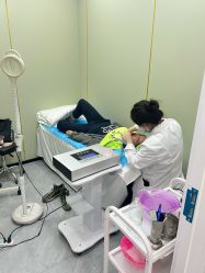 -苗医生0感祛痘连锁
