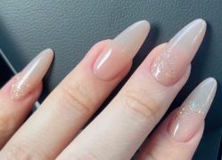 -悦指间美甲美睫