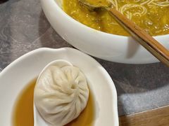 -莱莱小笼·乔艾