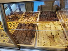 -玛尔哈巴·塔塔尔糕点(华侨小区店)