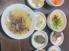 -正一涵老味道名小吃(广汉总店)