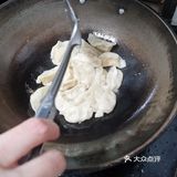丰富而有层次的煎饺就诞生啦！