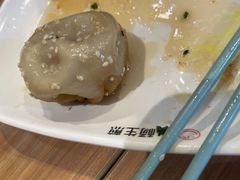 -小杨生煎(金山百联购物中心3楼店)