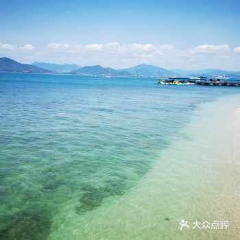 小岛不大，其实一天玩也够，但是为了慢生活，特地在岛上