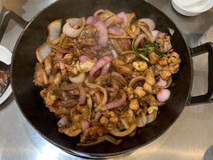 -胡须佬鸡煲四季火锅店(石厦西村直营店)