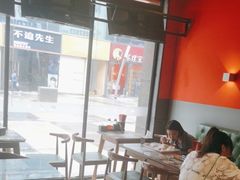 -何记花甲(海岸城旗舰店)