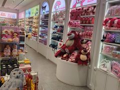 -名创优品(山东青岛华润万象城店)