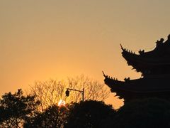 -巴陵广场
