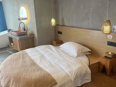 -闲隅江景艺术酒店(解放碑洪崖洞总店)