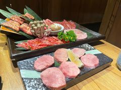 -炼火烤肉店