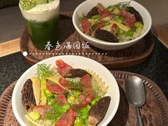 -三出山火锅(南京万象天地店)