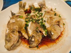 葱油太阳鱼-老淳安—伴山伴湖(千岛湖开元度假村店)