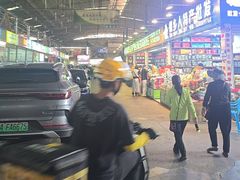-曼阁市场水果批发市场