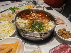 -德林酸菜鱼火锅(南丹店)