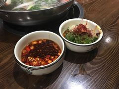 -乡土黄·鲜牛肉火锅·小龙虾(兴业街店)