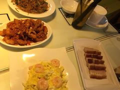 -新大咀港式茶餐厅(宝山万达店)