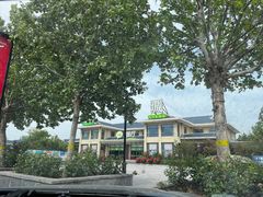 -藁城北服务区-停车场