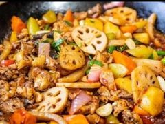 -大锅大灶柴火鸡鱼