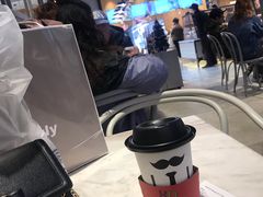 -巴黎贝甜(大宁国际商业广场店)