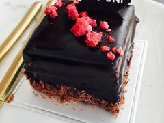 -UNI UNI(环亚凯瑟琳店)