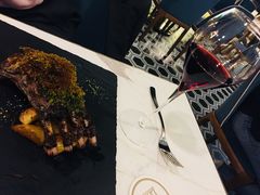 -La Mer Restaurant & Lounge
