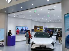 -世纪金源购物中心(远大路店)